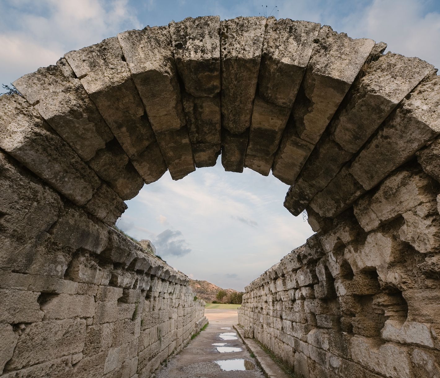 Antiker Stadionbogen von Olympia – Historischer Eingang ins erste Wettkampfareal