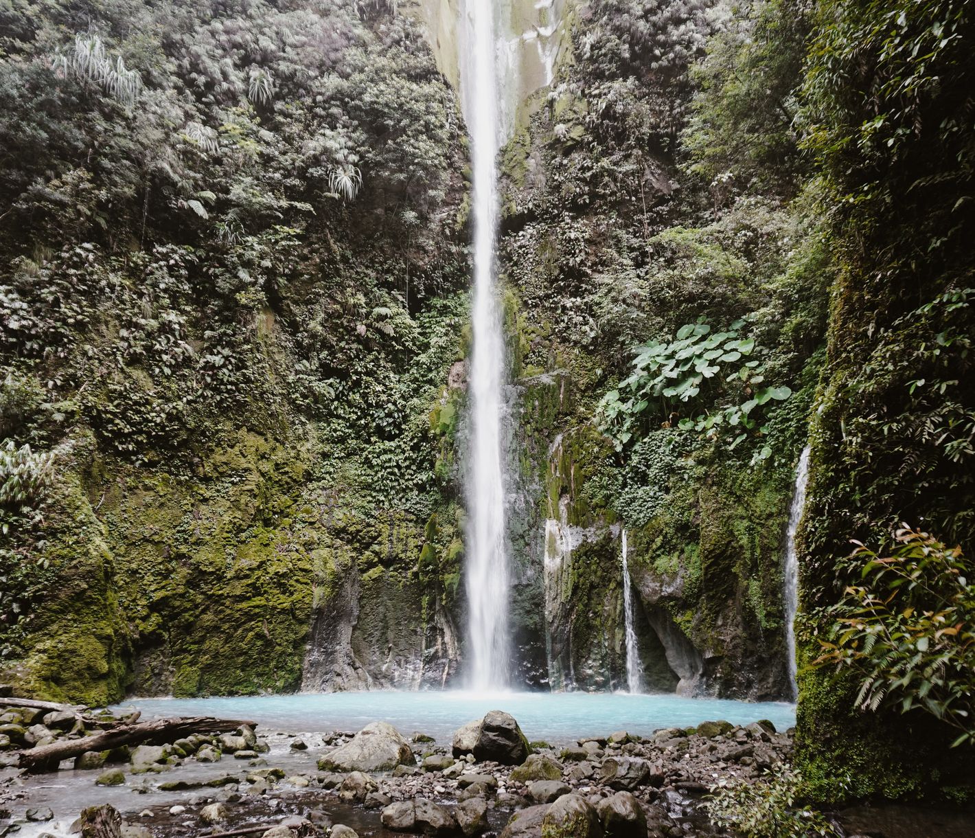 Der Wasserfall von Sibolangi