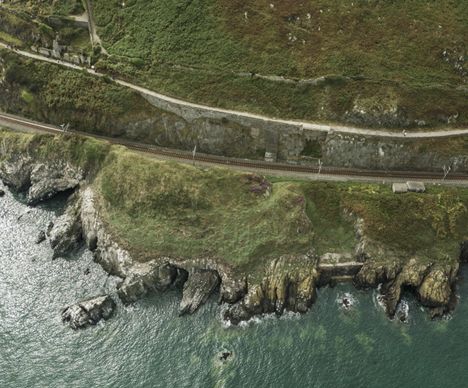 Küstenpfade und Sandstrände