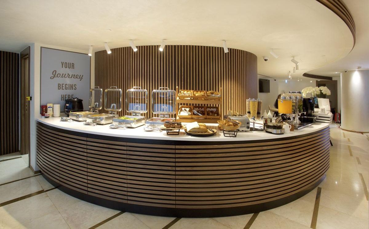 Salle de petit-déjeuner