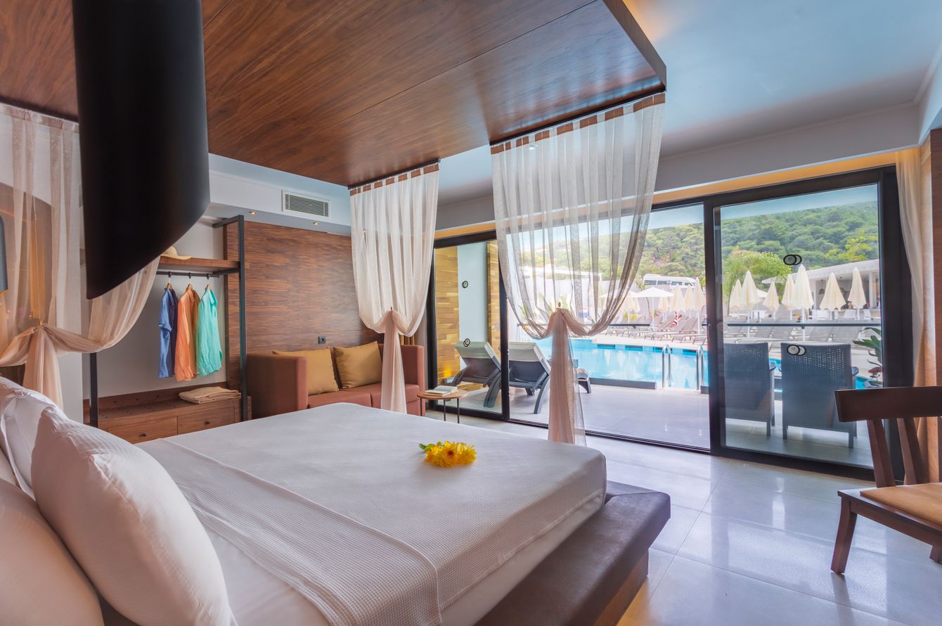 Luxury Suite