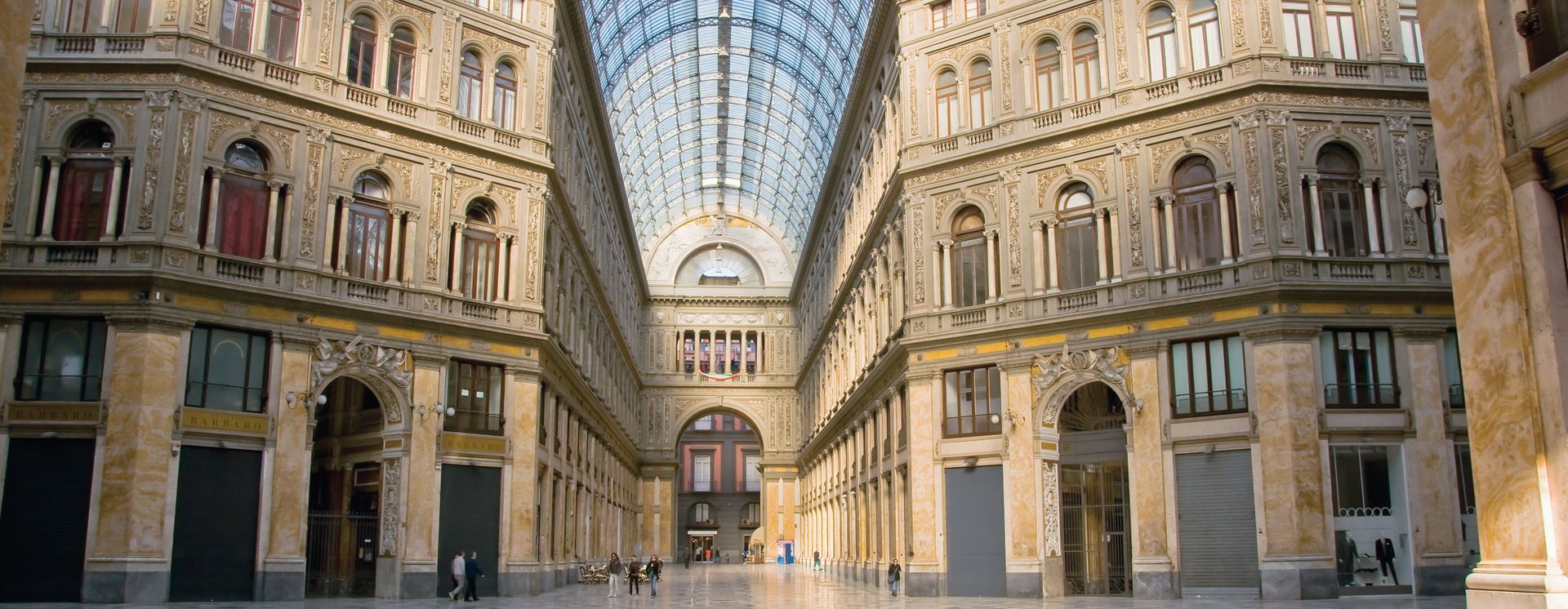 Galleria Umberto I: Shopping in Neapel
